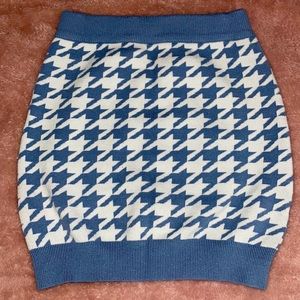 Papaya Blue and white skirt